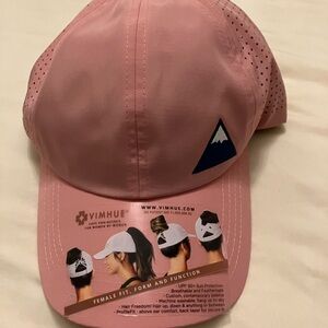 VIMHUE ponytail crisscross hat